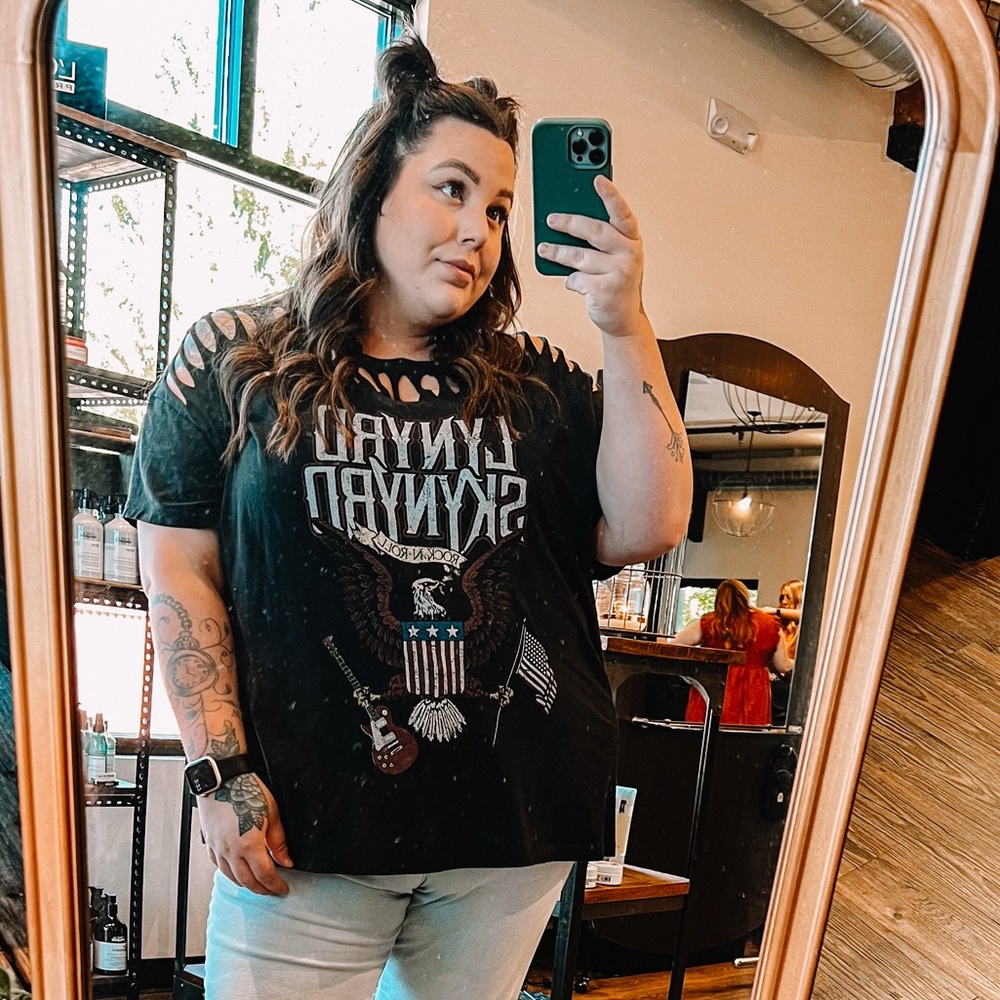 Torrid Black Graphic Short Sleeve Tee